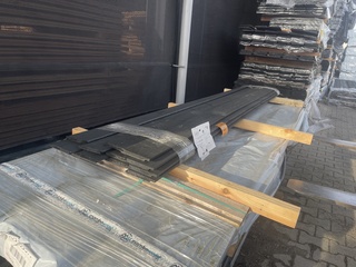 Ca. 11x Channelsidding Zwart Gecoat, 18x140mm, lengte 300cm